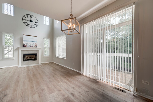 Building Photo - 2835 White Thorn Cir