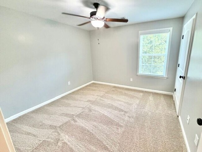Building Photo - Oakland, Brand New 4 Bedroom 2.5 Bath Home