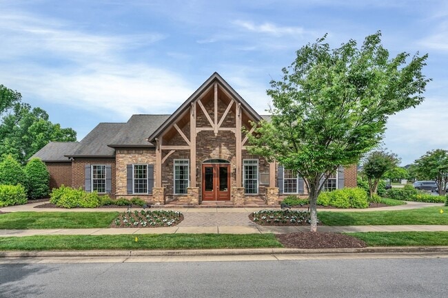 Building Photo - 1234 Riverbrook Dr