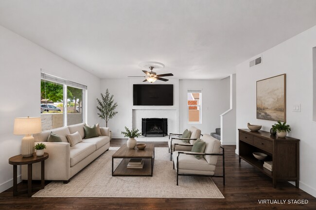 Building Photo - Stylish Dobson Glen Townhome | Updated Kitchen, Loft & Pool Access