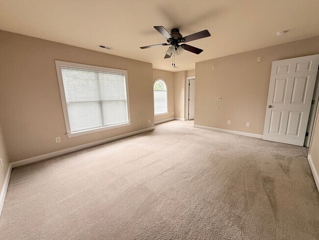 Building Photo - 4073 Landover Ln
