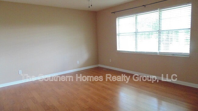 Building Photo - 381 Co Rd 775