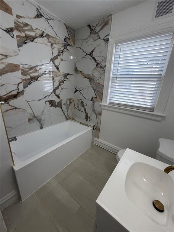 Building Photo - 118-118 Lenox Ave