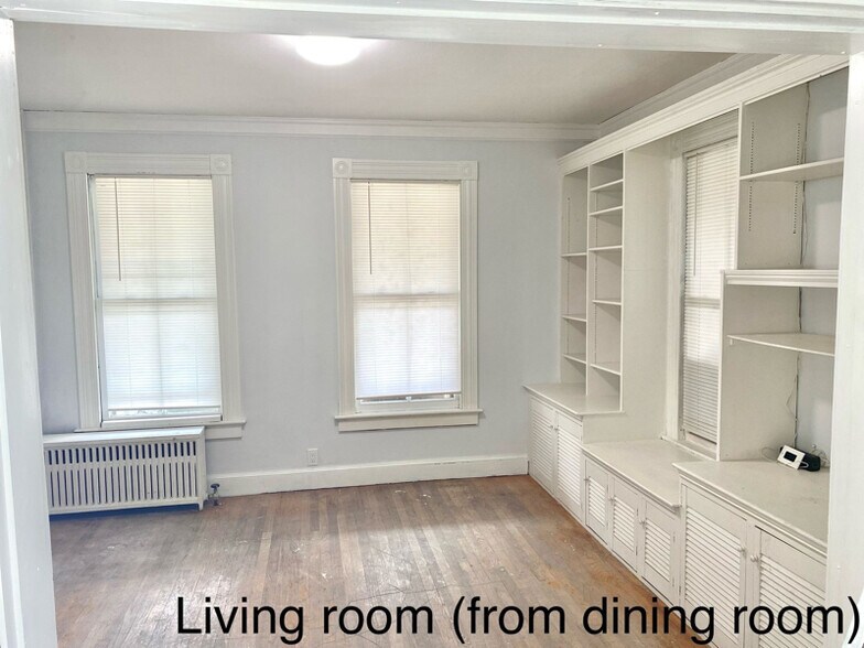 Building Photo - 74 Orient St