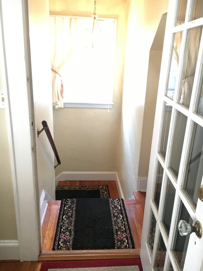 Building Photo - 100 Davis Ave