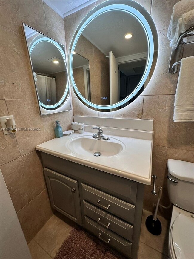 Building Photo - 19201 Collins Ave