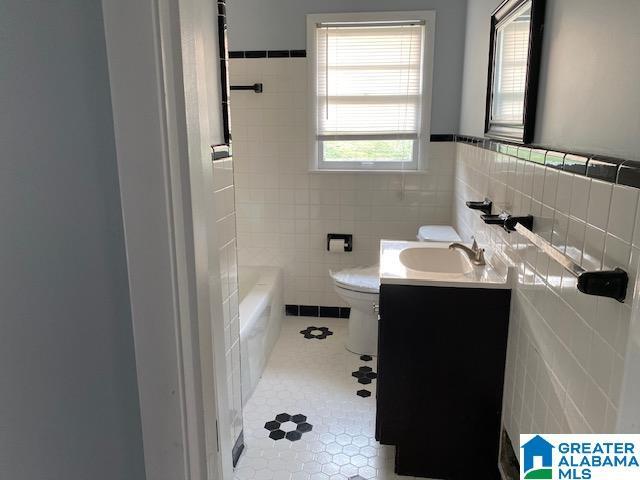 Building Photo - 2632 5th St NE