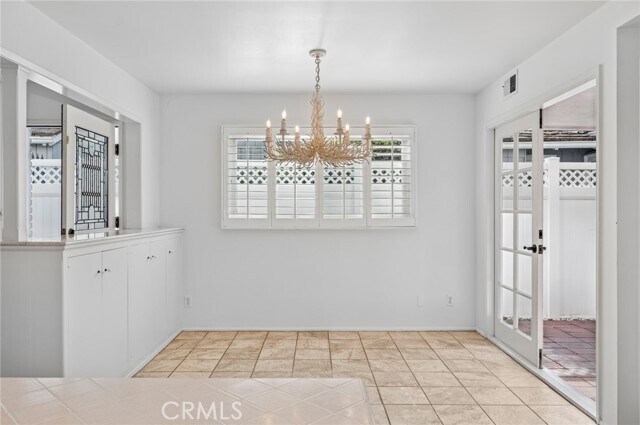 Building Photo - 121 Onyx Ave