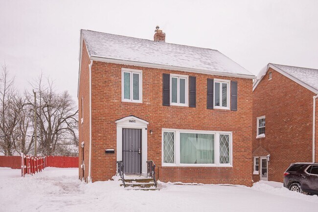 Building Photo - 3 BED 2 BATH BEAUTIFUL SINGLE FAMILY HOME!