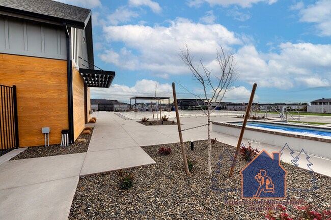 Building Photo - 8548 W Lilburn St