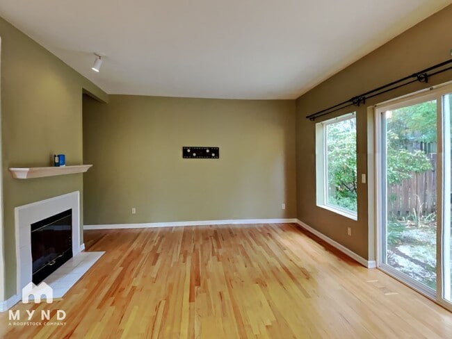 Building Photo - 24944 SE 43rd St