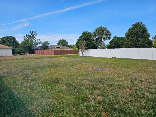 Building Photo - *** 1ST MONTH RENT FREE*** BEAUTIFUL 4/2 HOME IN PALM COAST