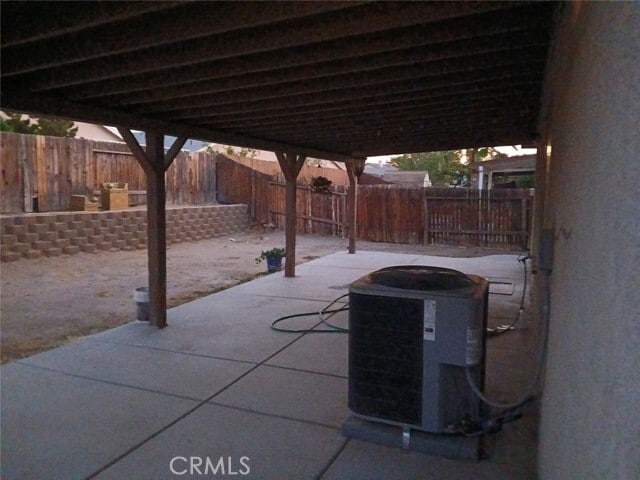 Building Photo - 12067 White Oak Ct