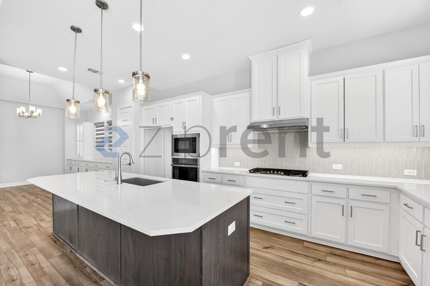 Building Photo - 1713 Friendship Ln