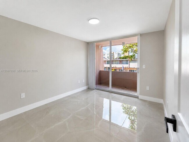 Building Photo - 14124 Kendale Lakes Cir