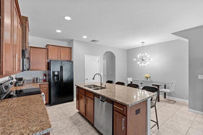 Building Photo - 10425 Red Carpet Ct