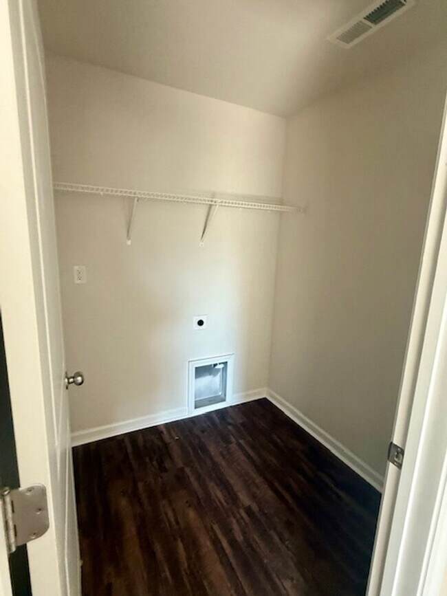 Building Photo - Two bedroom, 2.5 bath townhome with loft in Ridge Creek, Whitsett