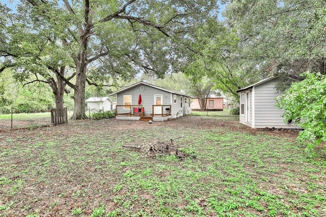 Building Photo - 12555 Johnson Rd