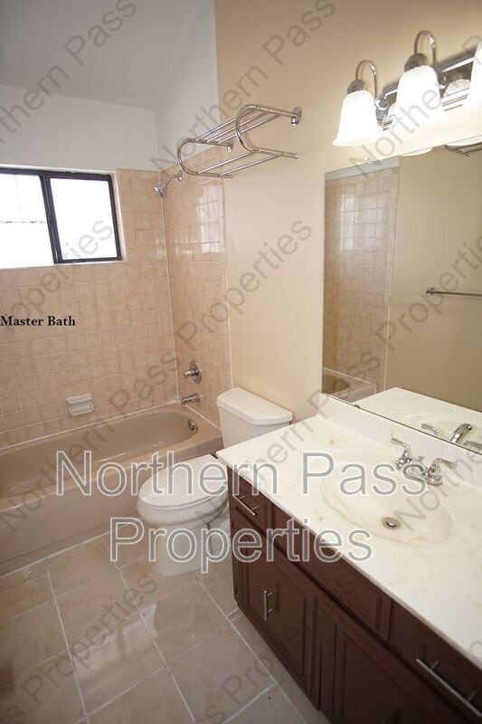Building Photo - 11728 Bob Mitchell Dr