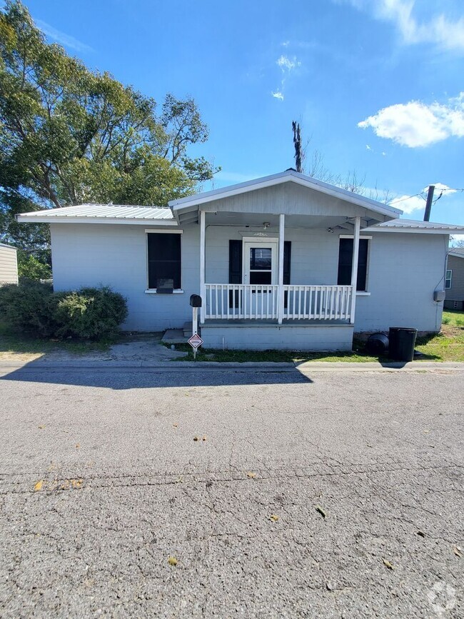 Building Photo - Charming 2-Bedroom Home For Rent in Madiso...