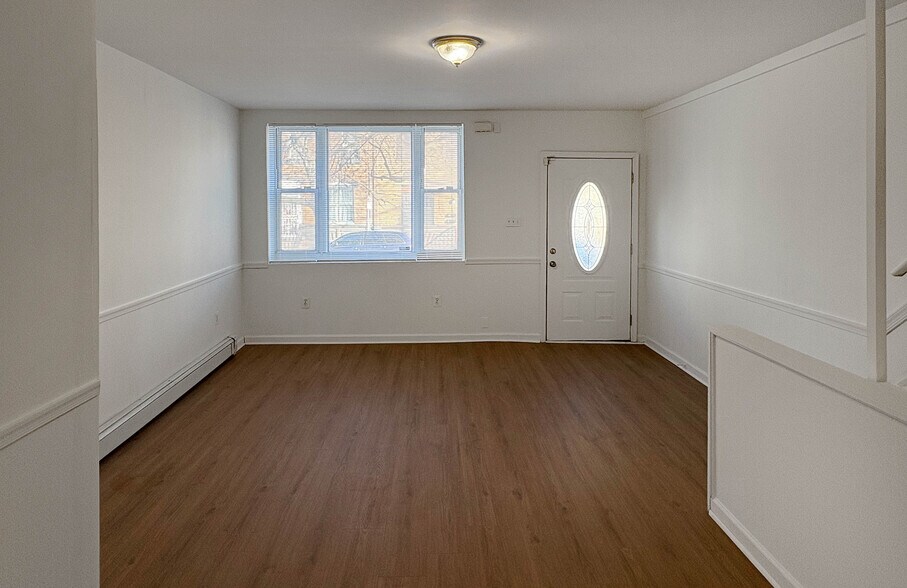 Building Photo - 1708 S 22nd St