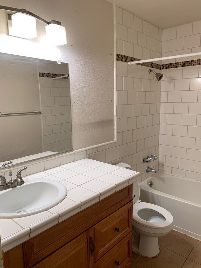 Building Photo - 2661 Carmichael Way