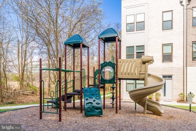 Building Photo - 12742 Verdant Wy