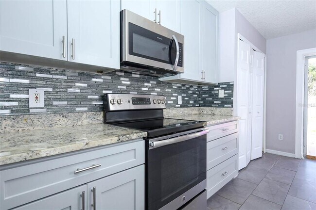 Building Photo - 15219 Starleigh Rd