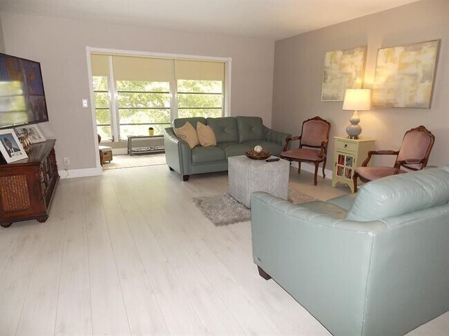 Building Photo - 1701 Andros Isle