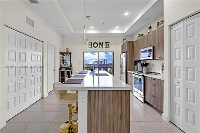 Building Photo - 8045 NW 104th Ave