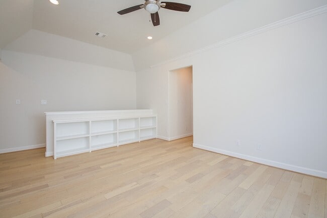 Building Photo - 1847 Sul Ross St