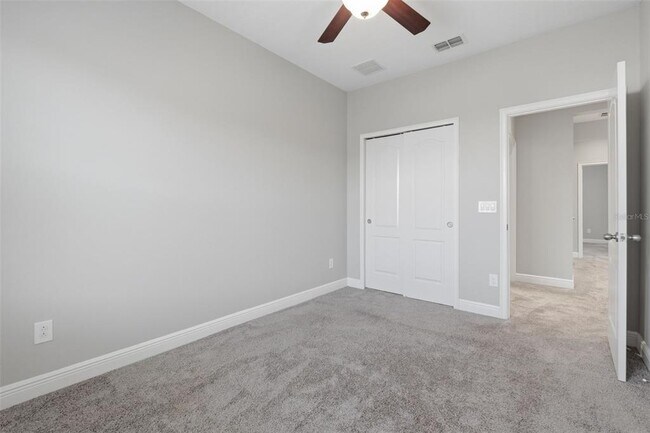 Building Photo - 15591 Honeybell Dr