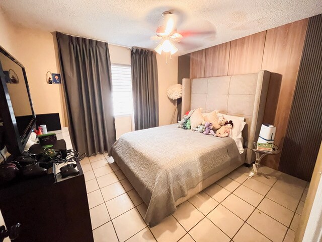 Building Photo - 1817 Ed White Way