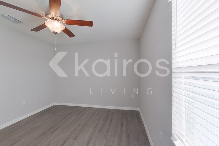 Building Photo - 8696 SW 44th Ct