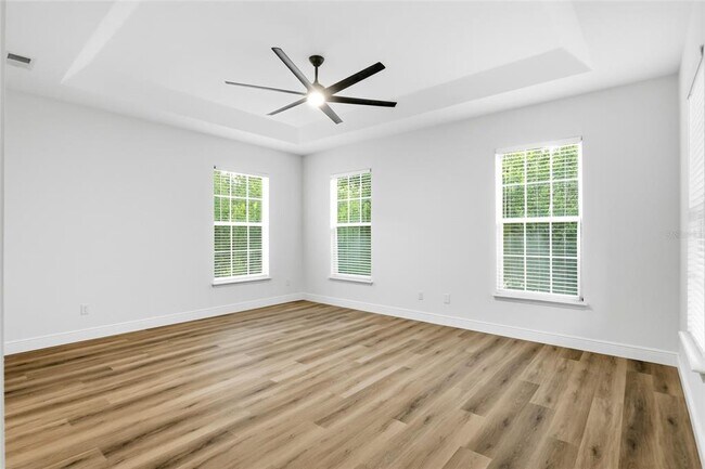 Building Photo - 912 Waterside Dr
