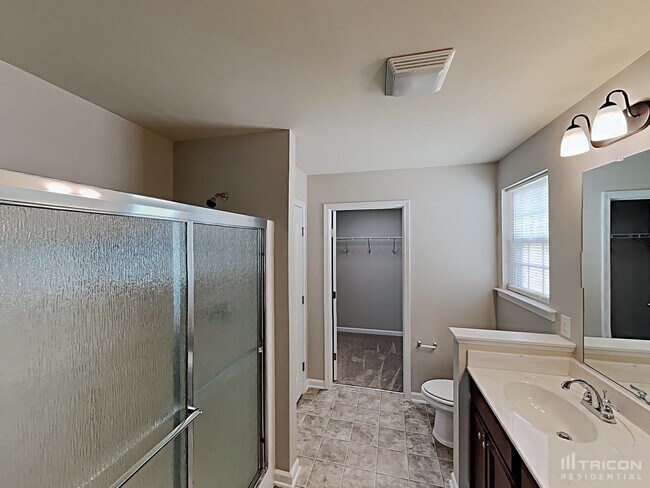 Building Photo - 4676 Midstream Crossing Dr