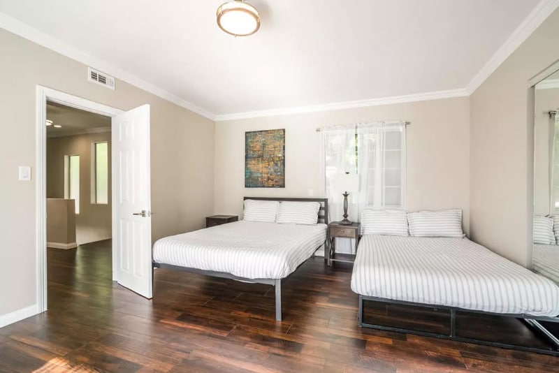 Building Photo - 3XX5 Sunswept Dr