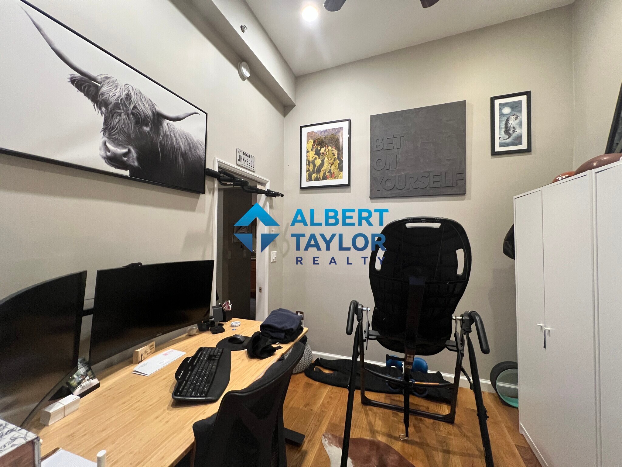 Building Photo - 117 Beacon St