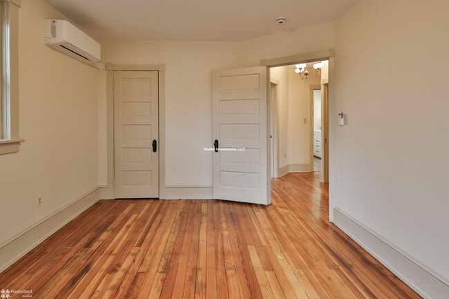 Building Photo - 67 W Laurel St