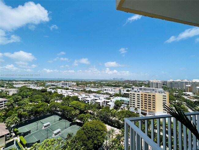 Building Photo - 781 Crandon Blvd