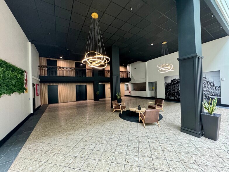 Building Photo - 409 Lackawanna Ave