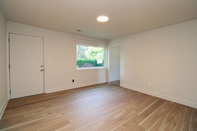 Building Photo - Meticulously Remodeled Milwaukie Bungalow on Large Lot with Gardens & Garage