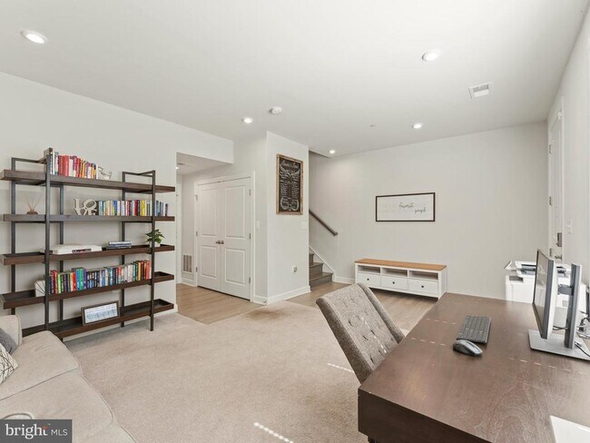 Building Photo - 2841 Hokie Ln