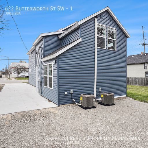 Building Photo - 622 Butterworth St SW