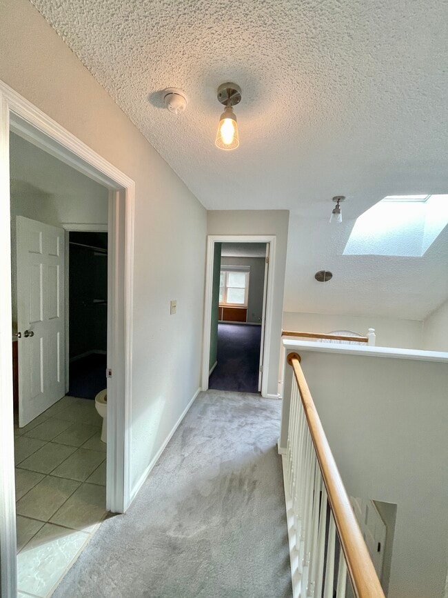 Building Photo - 18 Wilan Ln