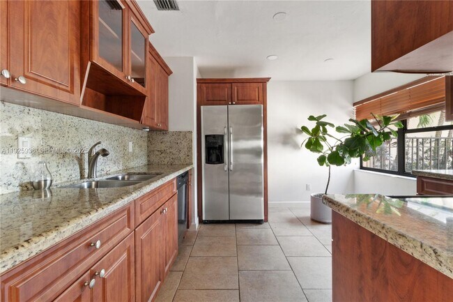 Building Photo - 10161 SW 137th Ct