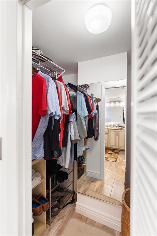 Building Photo - 1750 Benjamin Franklin Dr