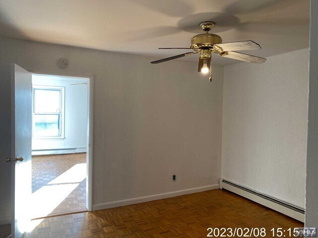 Building Photo - 217 Walnut St