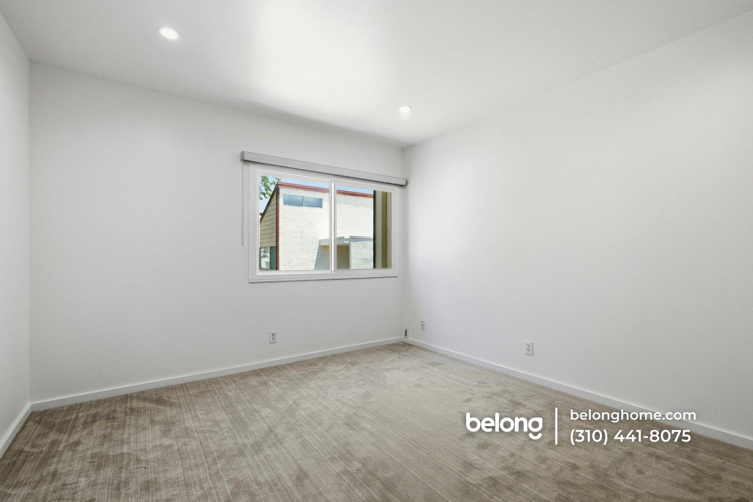 Building Photo - 5950 Canterbury Dr
