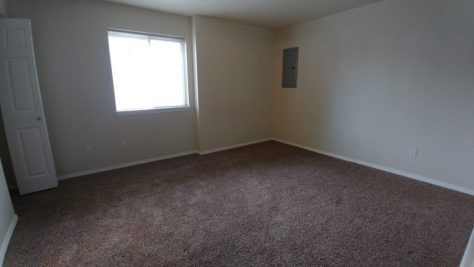 Building Photo - 530 SW Winter Cir